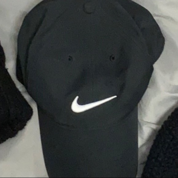 Nike Accessories - Nike hat